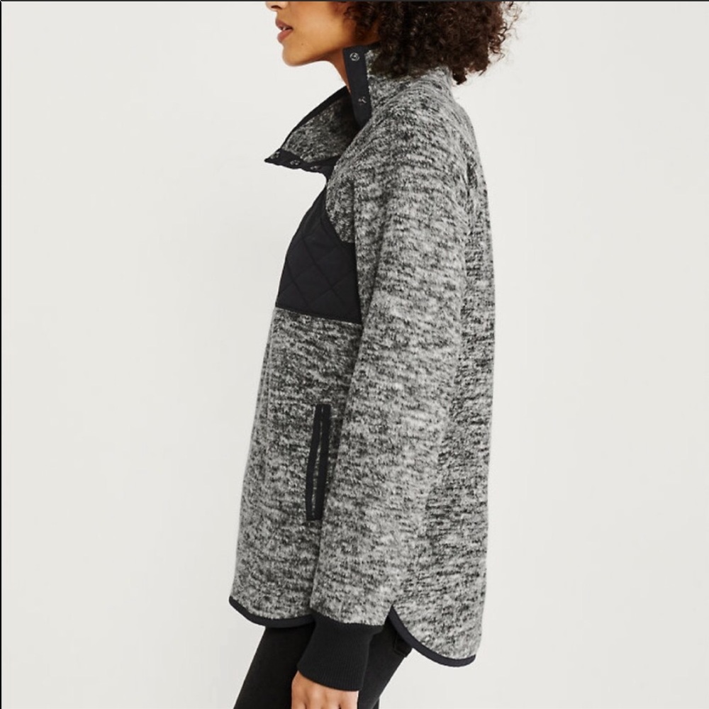 Abercrombie&Fitch• Snap neck Sherpa Sweatshirt • S - Picture 8 of 9